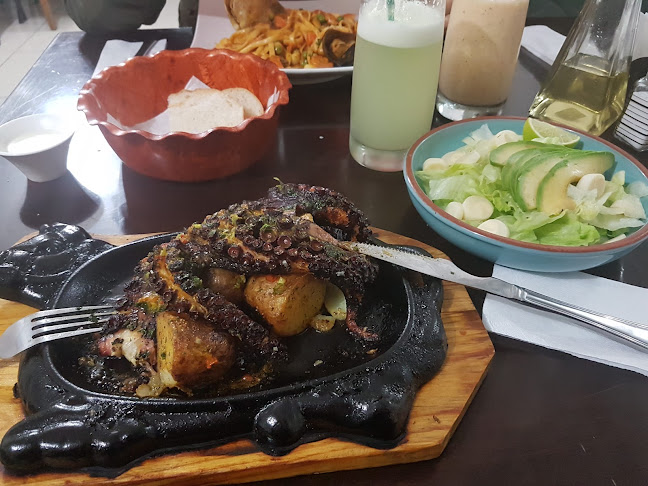 PERU DIVINOS RESTAURANT - Restaurante