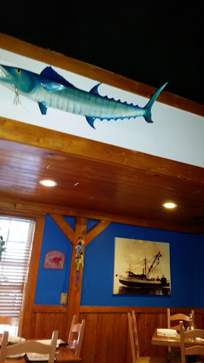 Seafood Restaurant «Hieronymus Seafood Restaurant & Oyster Bar», reviews and photos, 5035 Market St, Wilmington, NC 28405, USA
