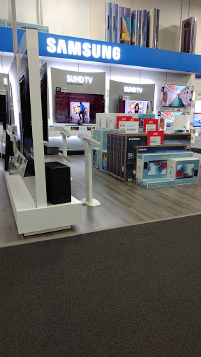 Electronics Store «Best Buy», reviews and photos, 6670 Edwardsville Crossing Dr, Edwardsville, IL 62025, USA