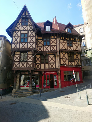 Parfumerie du Château du Pirou à Thiers