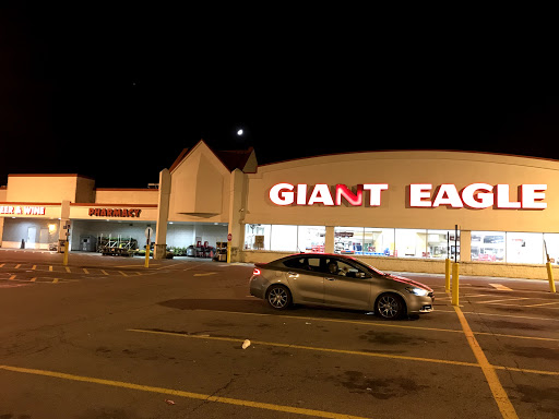 Supermarket «Giant Eagle Supermarket», reviews and photos, 1800 McKees Rocks Rd, McKees Rocks, PA 15136, USA