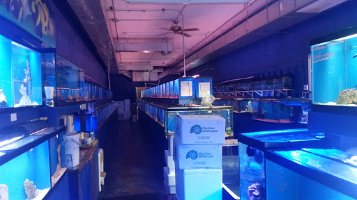 Tropical Fish Store «Tropi-Quatics Pet Center», reviews and photos, 337 S Main St, Lombard, IL 60148, USA