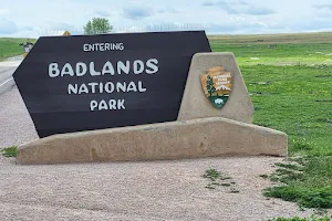 Badlands National Park Sign image