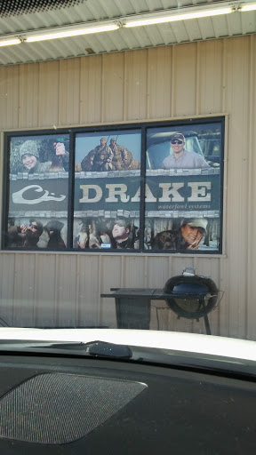 Sporting Goods Store «Oconee Bait And Tackle», reviews and photos, 754 Central Dr, Dublin, GA 31027, USA