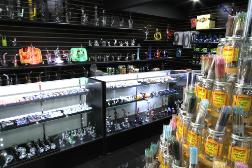Tobacco Shop «Rock N Roll It Smoke Shop», reviews and photos, 301 S Orlando Ave, Winter Park, FL 32789, USA