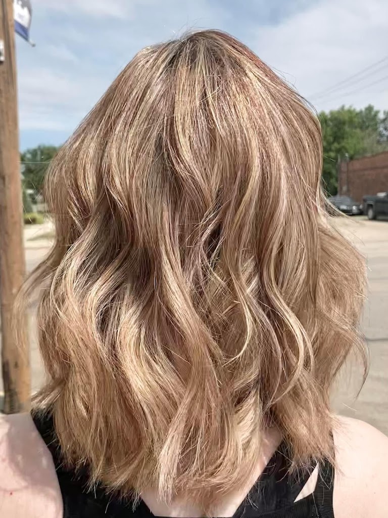 Branded Mane Salon 58741