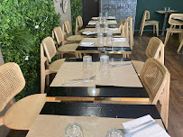 Atmosphère du O’Zalmadi - Restaurant/traiteur à Cannes - n°9