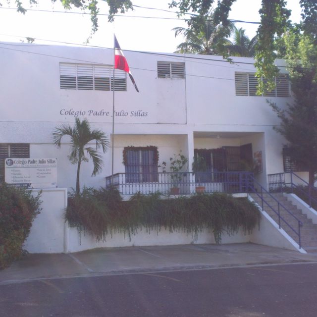 Colegio Padre Julio Sillas