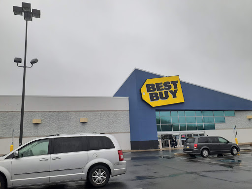 Electronics Store «Best Buy», reviews and photos, 1701 Crossing Dr, Wyomissing, PA 19610, USA