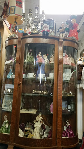 Moving Company «East End Attic», reviews and photos, 1440 Mentor Ave, Painesville, OH 44077, USA