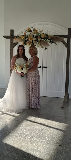 Bridal Shop «Fabulous Frocks Bridal», reviews and photos, 1207 W 47th St, Kansas City, MO 64112, USA