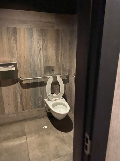 Movie Theater «iPic Theaters», reviews and photos, 2023 Hudson St, Fort Lee, NJ 07024, USA