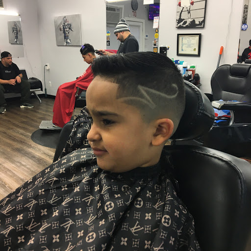 Barber Shop «Classic Cutz Barber Shop», reviews and photos, 192 N Colony Rd, Wallingford, CT 06492, USA