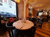 Atmosphère du Restaurant italien Il CARAGIOIA à Versailles - n°11