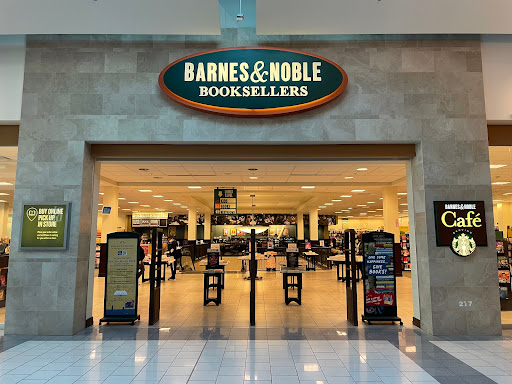 Barnes & Noble image
