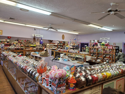 Candy Store «Wayside Country Store», reviews and photos, 1015 Boston Post Rd E #1, Marlborough, MA 01752, USA