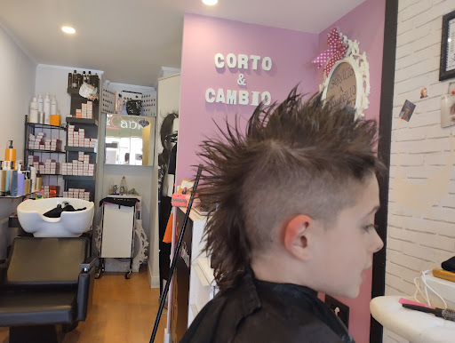 Peluquería Corto Y Cambio en Galdakao, Vizcaya