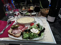 Plats et boissons du Restaurant l'Auberge des Tables à Le Puy-en-Velay - n°9