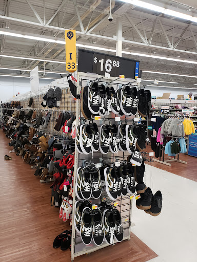 Discount Store «Walmart», reviews and photos, 6650 Hembree Ln, Windsor, CA 95492, USA