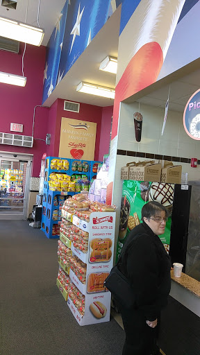 Grocery Store «ShopRite of Veterans Rd», reviews and photos, 3010 Veterans Rd W, Staten Island, NY 10309, USA