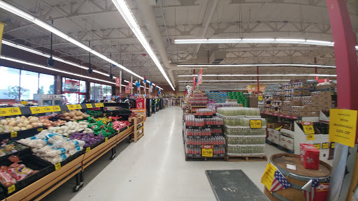 Grocery Store «Grocery Outlet Bargain Market», reviews and photos, 845 Harbor Blvd, West Sacramento, CA 95691, USA