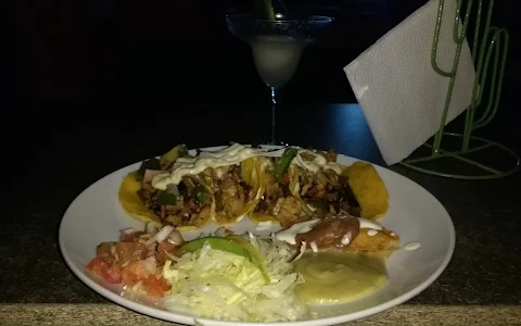 Tacos y Tequila Bar image