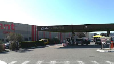 Station Géant casino à Saint-Martin-d'Hères