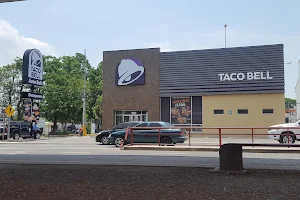 Taco Bell Liberia image