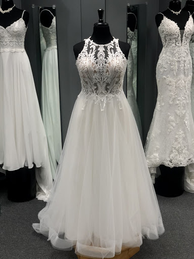 Bridal Shop «Cheryl Ann Bridals & Tuxedos», reviews and photos, 980 Main St, Dubuque, IA 52001, USA