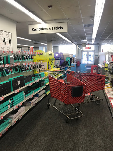 Office Supply Store «Staples», reviews and photos, 6800 Wisconsin Ave, Chevy Chase, MD 20815, USA