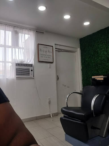 Hair Salon «Dominican Sisters Hair Salon», reviews and photos, 1775 Dutch Broadway, Elmont, NY 11003, USA