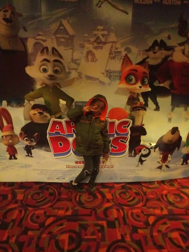 Movie Theater «Cinemark Robinson Township & XD», reviews and photos, 2100 Settlers Ridge Center Dr, Pittsburgh, PA 15205, USA