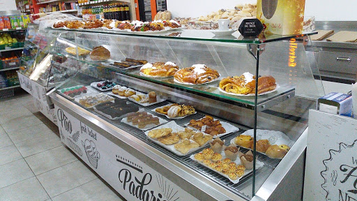 A Padaria de Emidio e Luisa no Barcouço, Aveiro