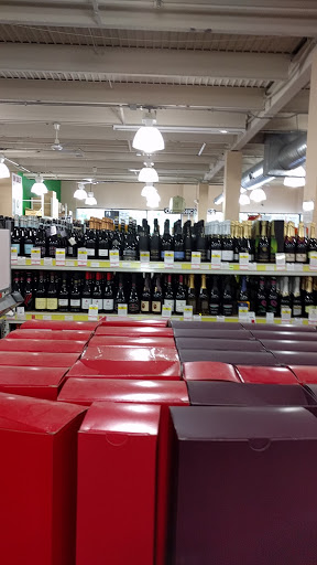Wine Store «Westchester Wine Warehouse», reviews and photos, 53 Tarrytown Rd, White Plains, NY 10607, USA