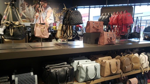 Clothing Store «GUESS Factory», reviews and photos, 12801 W Sunrise Blvd #631, Sunrise, FL 33323, USA