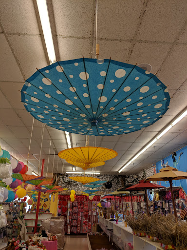 Party Store «Under the Big Top Party Store», reviews and photos, 5121 College Oak Dr, Sacramento, CA 95841, USA