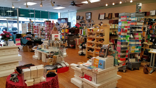 Dromgoole’s Find Gift shop in Houston Near Location
