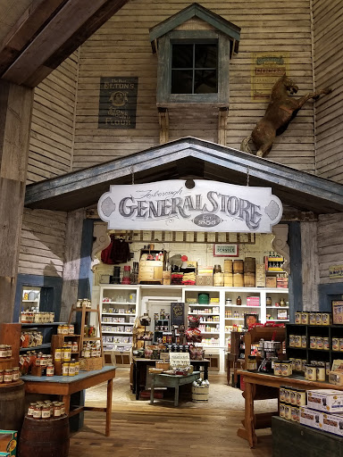 Sporting Goods Store «Bass Pro Shops», reviews and photos