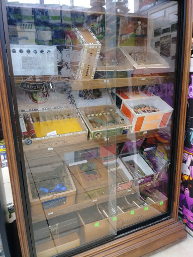 Tobacco Shop «S I A Smoke Shop», reviews and photos, 7031 Fm 1960 Rd W, Humble, TX 77338, USA