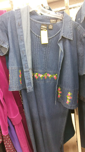 Thrift Store «Hillcrest Thrift Shop», reviews and photos