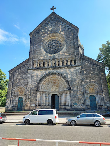 Recenze na Kostel sv. Cyrila a Metoděje v Praha - Kostel