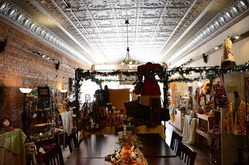 Boutique «Geschenk Boutique», reviews and photos, 228 E Lincoln St, St Joseph, IL 61873, USA
