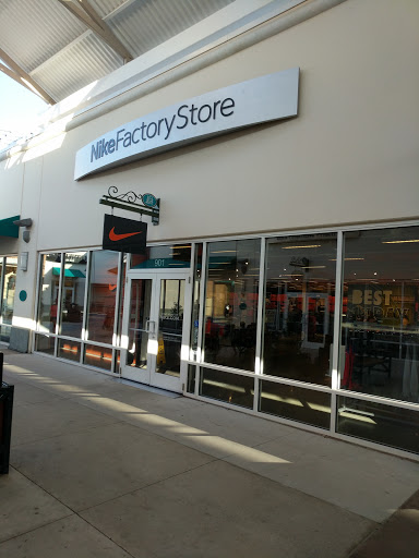 Sporting Goods Store «Nike Factory Store», reviews and photos, 18 West Lightcap Rd #901, Pottstown, PA 19464, USA