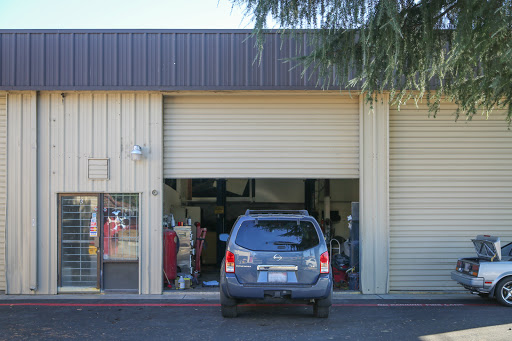 Auto Body Shop «T & N Body & Paint Shop», reviews and photos, 26 N Cherokee Ln, Lodi, CA 95240, USA