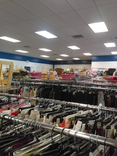 Thrift Store «Goodwill Thrift Store - Lenox Pointe», reviews and photos