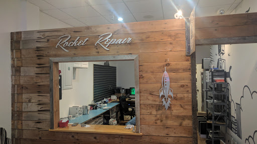 Computer Repair Service «Rocket Computer and Cell Phone Repair», reviews and photos, 513 State St, Madison, WI 53703, USA