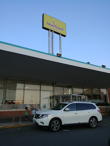 New Grand Mart, 6326 Arlington Blvd, Falls Church, VA 22042, USA, 