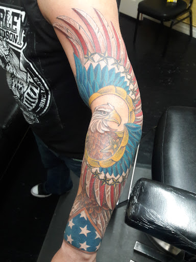 Tattoo Shop «Echo Tattoo», reviews and photos, 19508 Aurora Ave N, Shoreline, WA 98133, USA