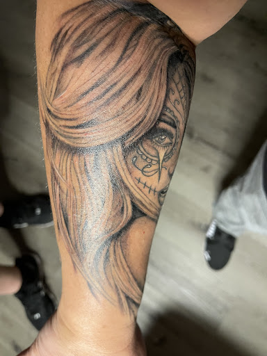 Explore mother and son matching tattoos ideas, creative tattoo ideas in Lake Havasu City, available at 303Tattoo