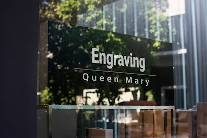 engraving queen mary